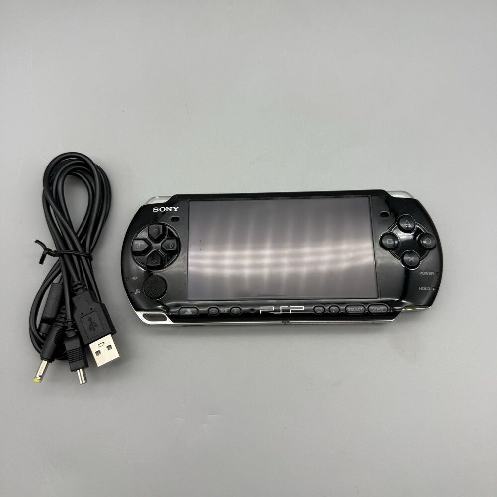 Sony PSP 3001 Handheld Gaming Console Black With Gran Turismo (READ)